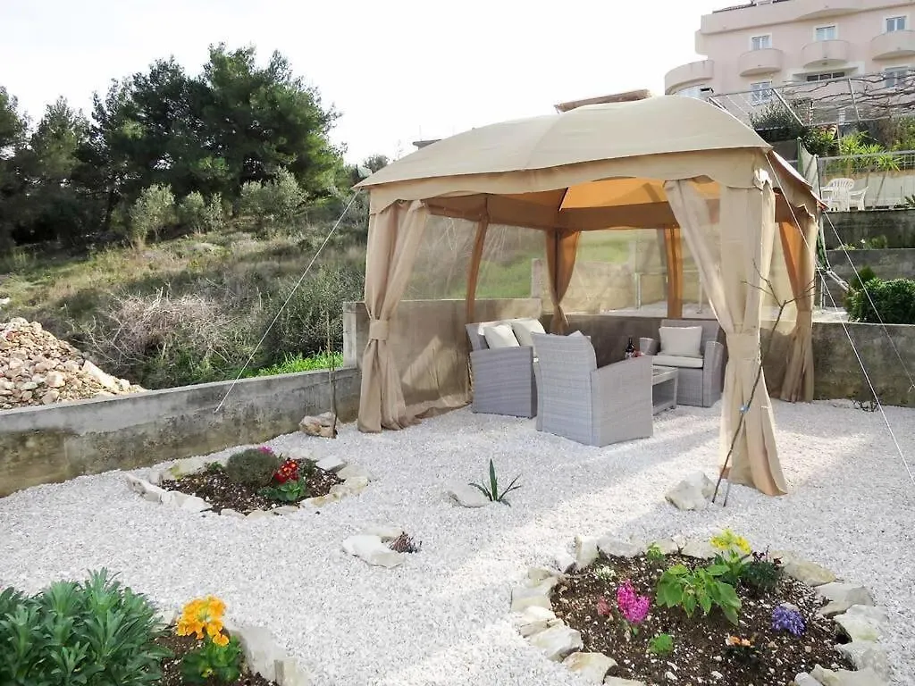Family Friendly Apartments With A Swimming Pool Arbanija, Ciovo - 16478 Трогир 0*,