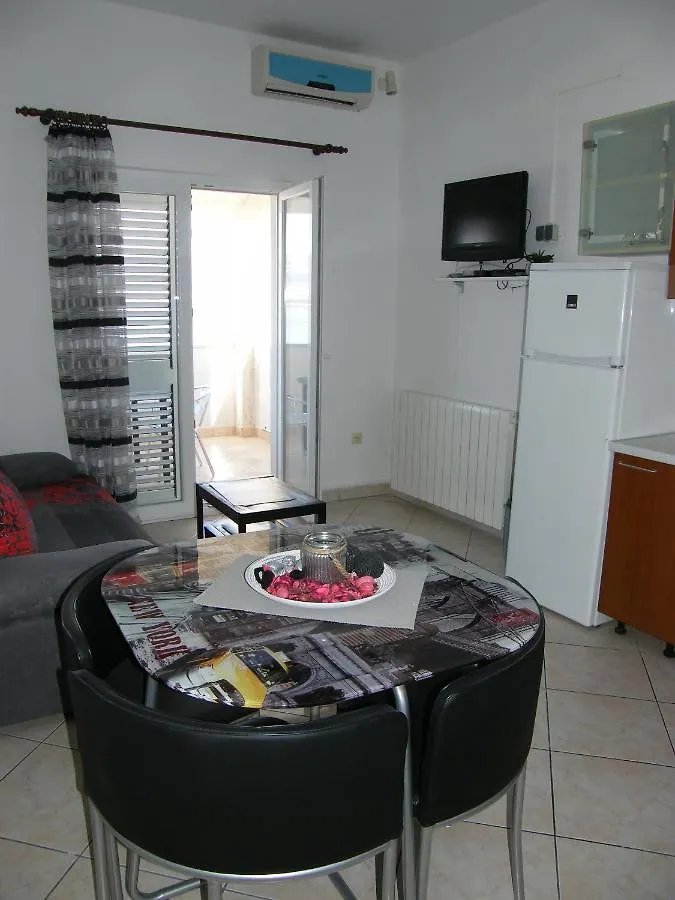 Family Friendly Apartments With A Swimming Pool Arbanija, Ciovo - 16478 Трогир 0*,
