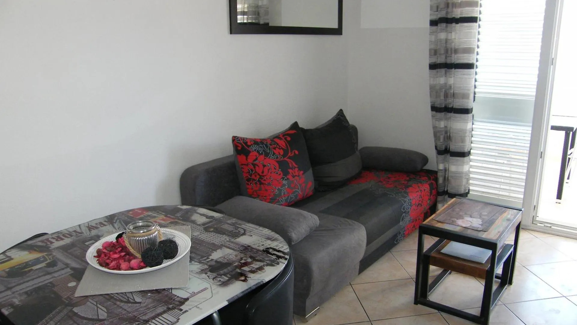 Family Friendly Apartments With A Swimming Pool Arbanija, Ciovo - 16478 Трогир Хорватия