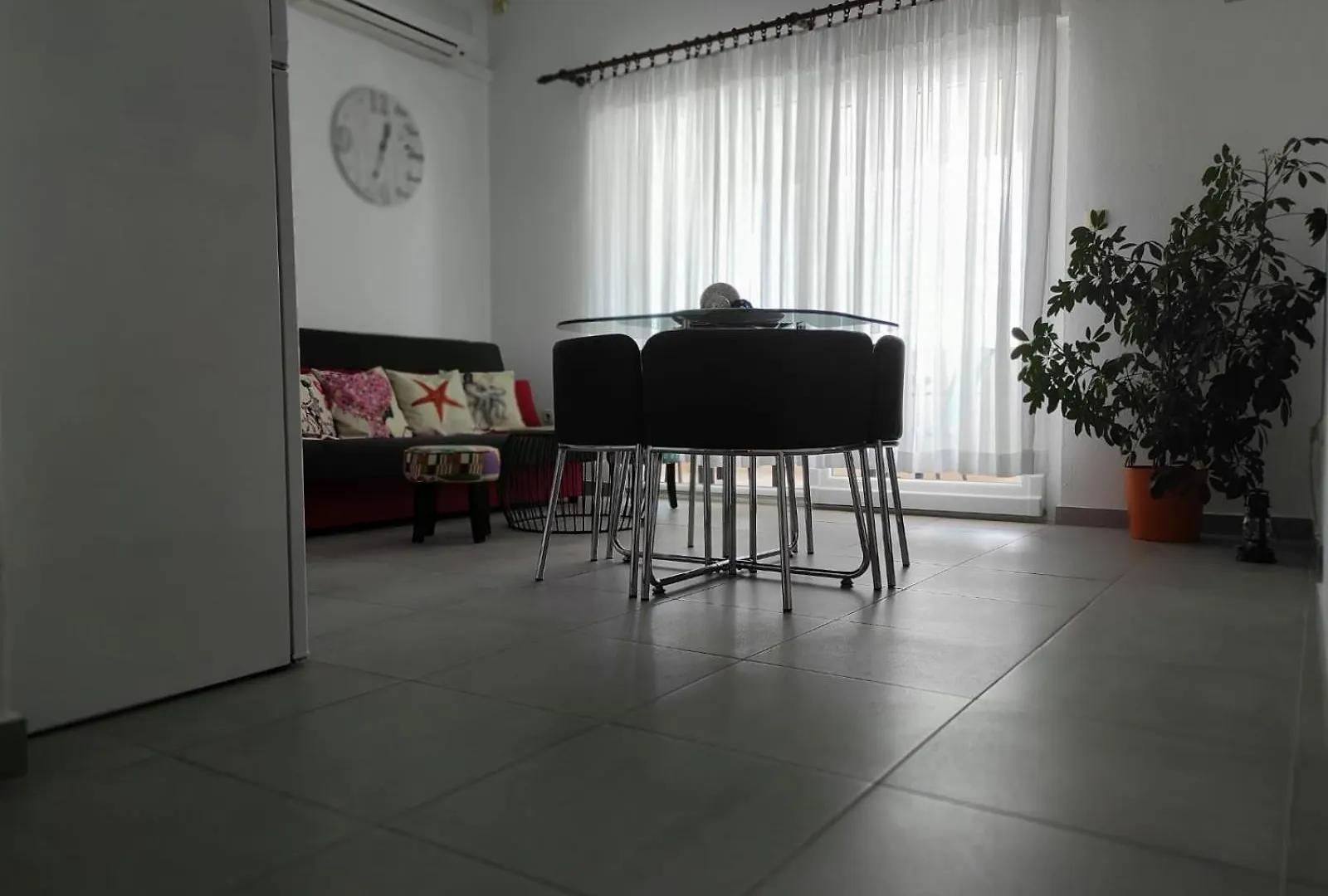 Family Friendly Apartments With A Swimming Pool Arbanija, Ciovo - 16478 Трогир